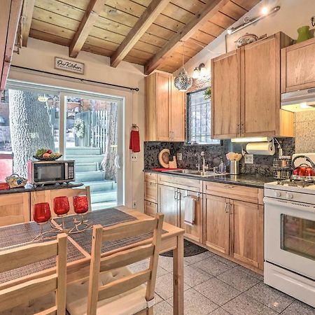 Boho Crestline Cabin, 1 Mile To Lake Gregory! Exteriör bild