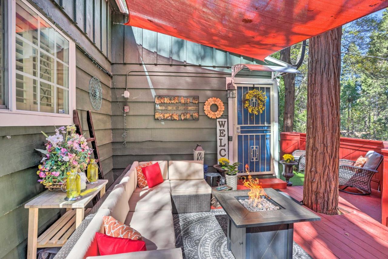 Boho Crestline Cabin, 1 Mile To Lake Gregory! Exteriör bild